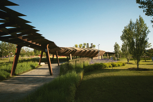 Linear Green Park & Open Lawns